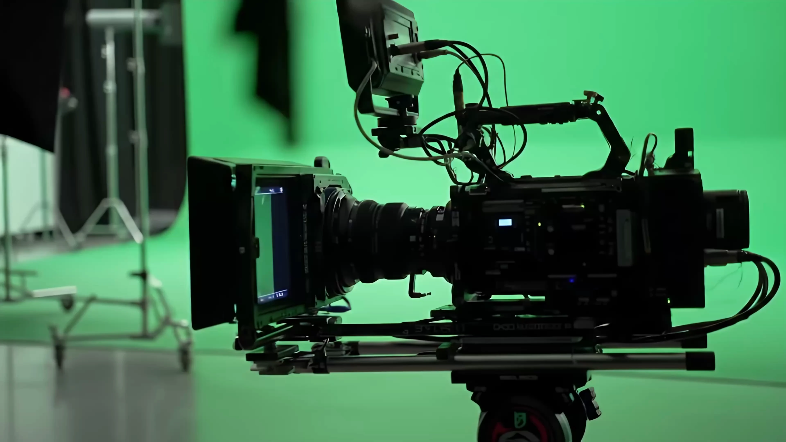 C-Tracking-background